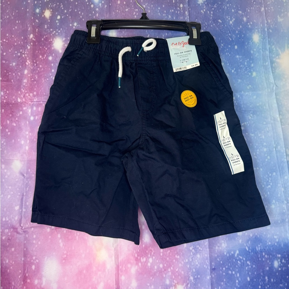 New boys cat & Jack shorts 🛍
